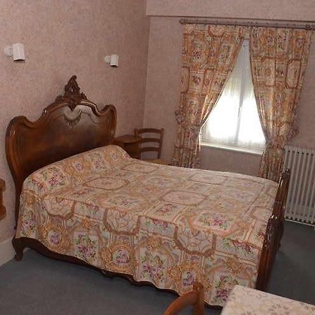 Hotel Du Commerce Pont-de-Vaux Kültér fotó
