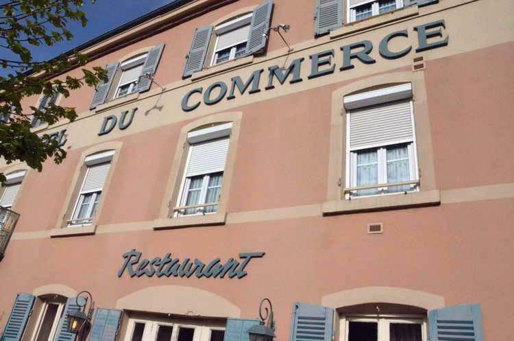 Hotel Du Commerce Pont-de-Vaux Kültér fotó